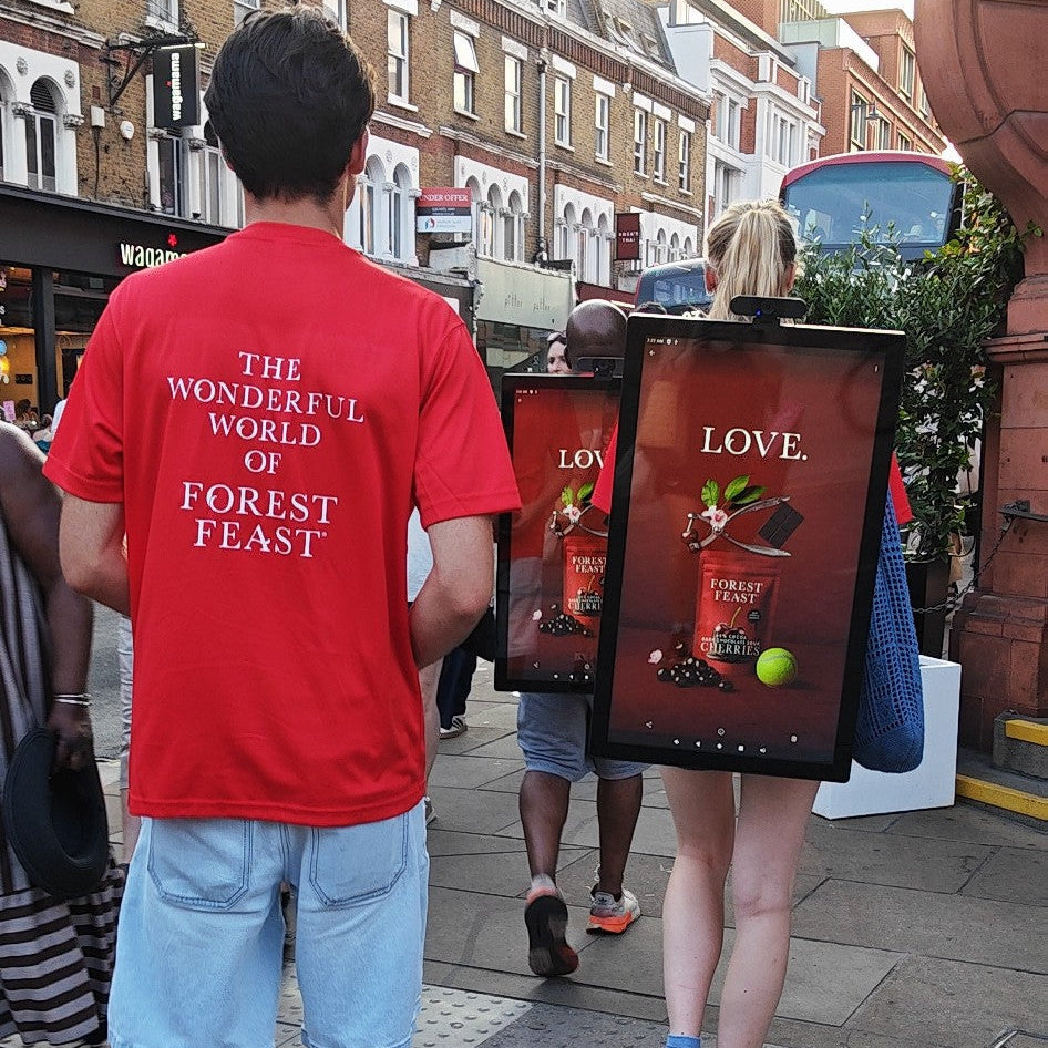 Advertise with our Digital Ad Walkers during Freshers Week in Derry/Londonderry